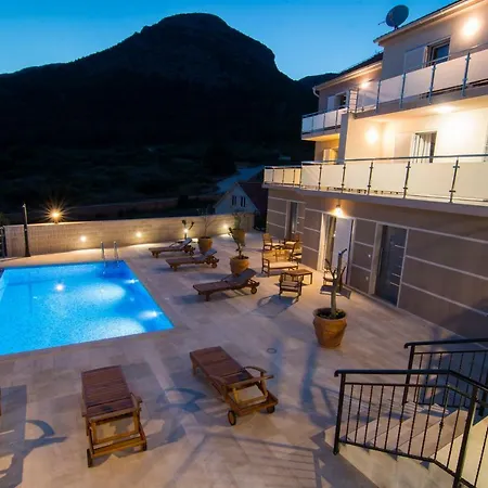 Apartment Nikola - Amazing Sea View